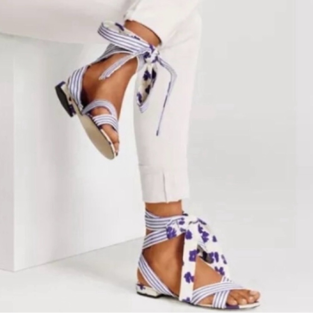 💫HP‼️💫 NWOB CABI Tie-Up Sandals in Blue/White Stripes and Abstract Floral, 7.5
